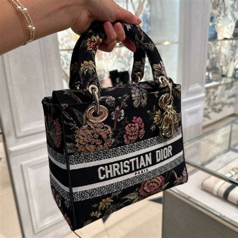 cost of dior tote bag|cheapest bag from dior.